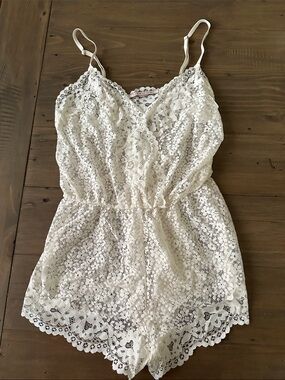 Gorgeous VS White Lace Romper